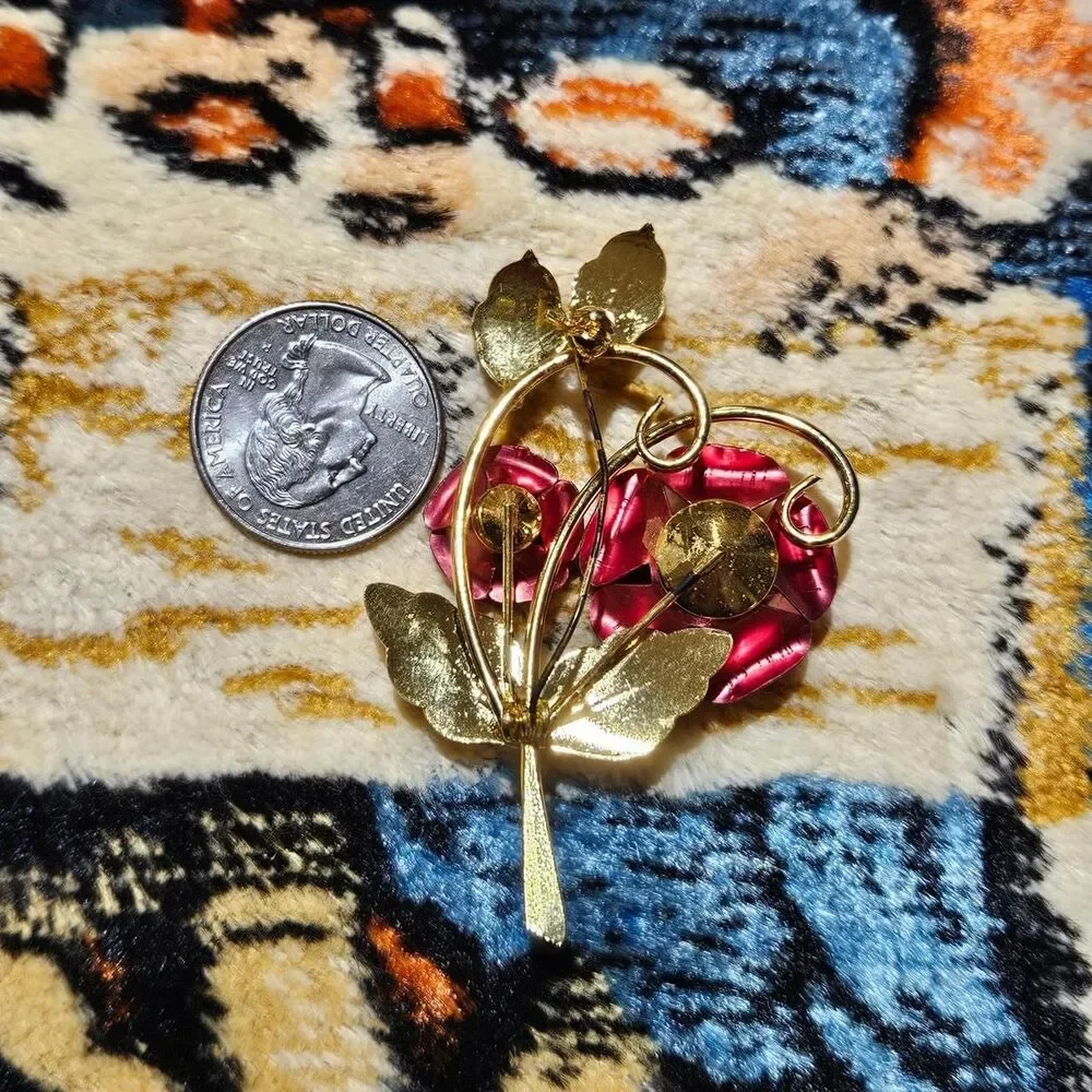60s cottagecore twee gold tone red rose brooch